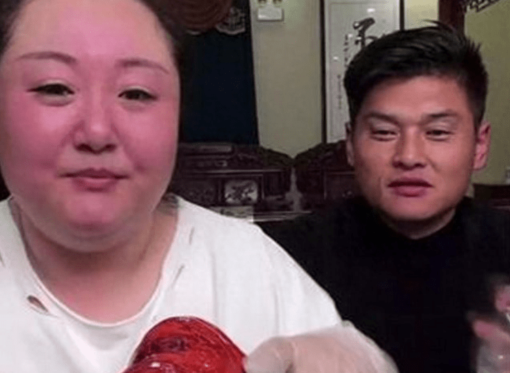 网红北京胖姐:拿命吃赚到2亿,疑似脑出血,称死后遗产留给老公