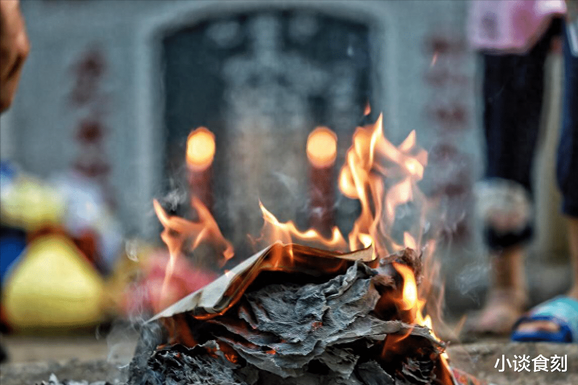 “龙年无春不上坟，上坟祸事要临门”，今年清明节，要去上坟吗？