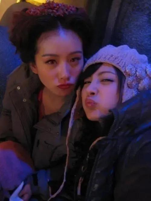 杨幂刘诗诗再度同框与赵丽颖迪丽热巴同框哪家强