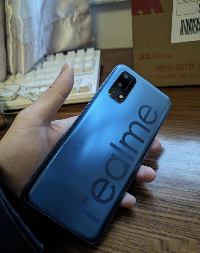 百元5G真香機+優(yōu)質LCD屏，realme Q2使用一段時間體驗分享。