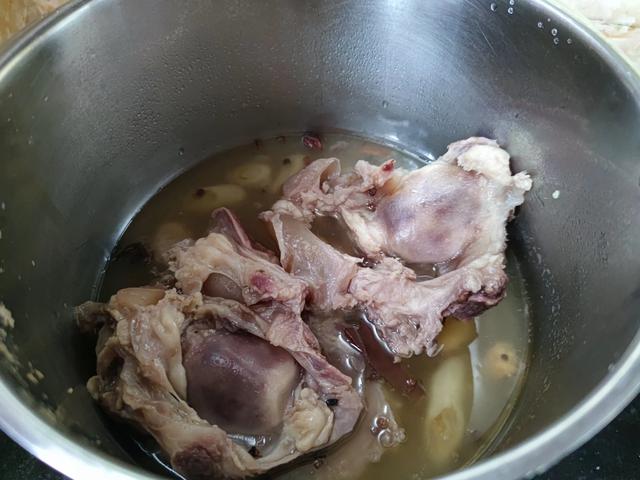 处暑时节最补的肉，不是鸭肉和鸡肉，而是这3种，营养美味又解馋