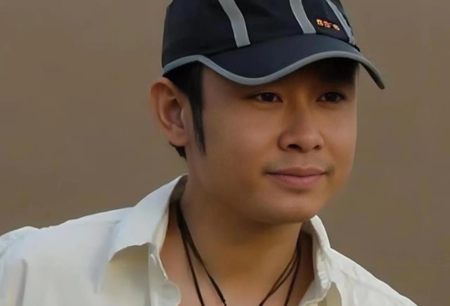 这一次,将2600万演唱会收入全部捐出的刀郎,已经走上另一条大道