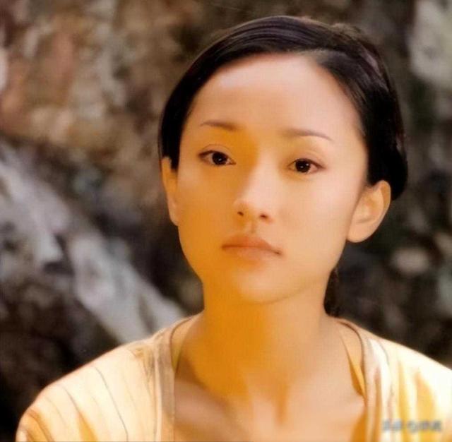 周迅17岁人体画曝光!26幅神作现价值千万,惊艳画坛!