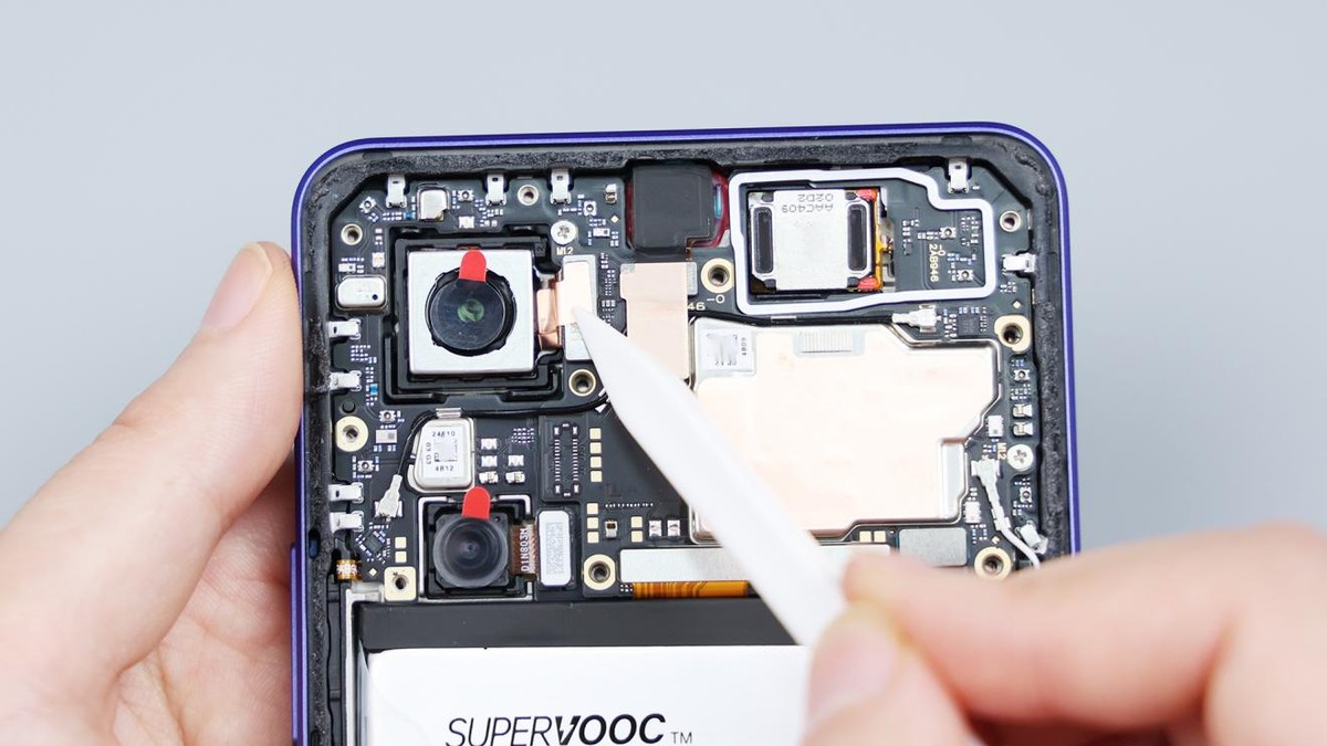 真我Neo7拆解：小钢炮之名从何而来？