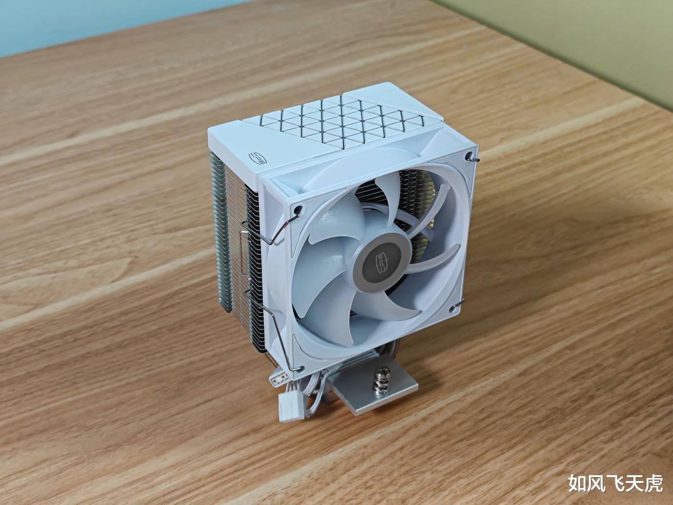 几百块的B650主板可超频8000MHz, 蓝宝石PULSE脉动B650M实测