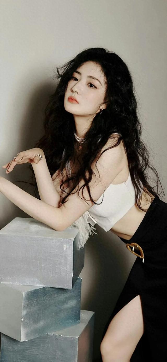 徐璐这身材深藏不露啊,之前真是小看她了