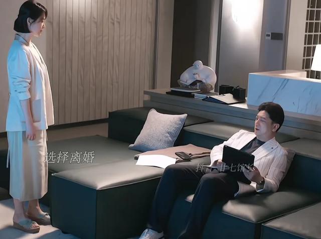 情感剧中家庭主妇，离婚后都变飒了，有人大呼过瘾，有人说别当真