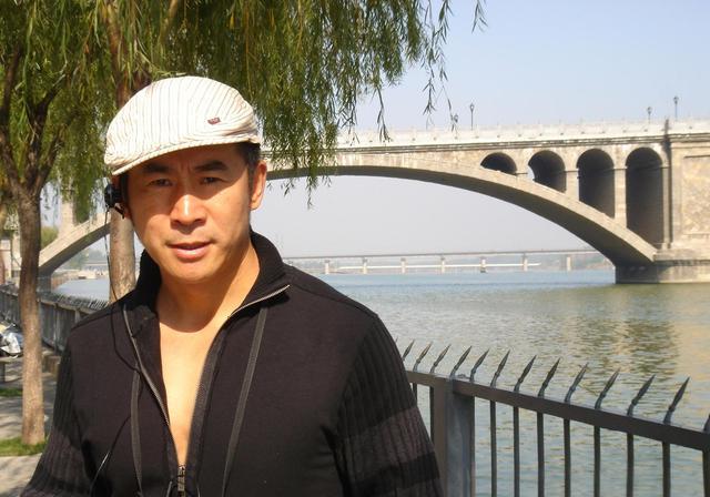 10位被名字“欺骗”的男星,明明是彪形大汉,却有个娇滴滴的名字