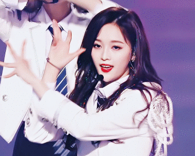 假发、假臀、假肌肉,大半娱乐圈“从头假到脚”,还有什么是真的