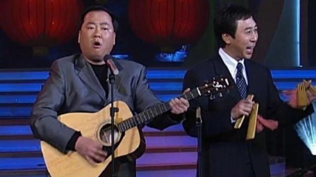 春晚|20次上春晚，58岁还单身无子，因一句话陷入亿元索赔，他还好吗？