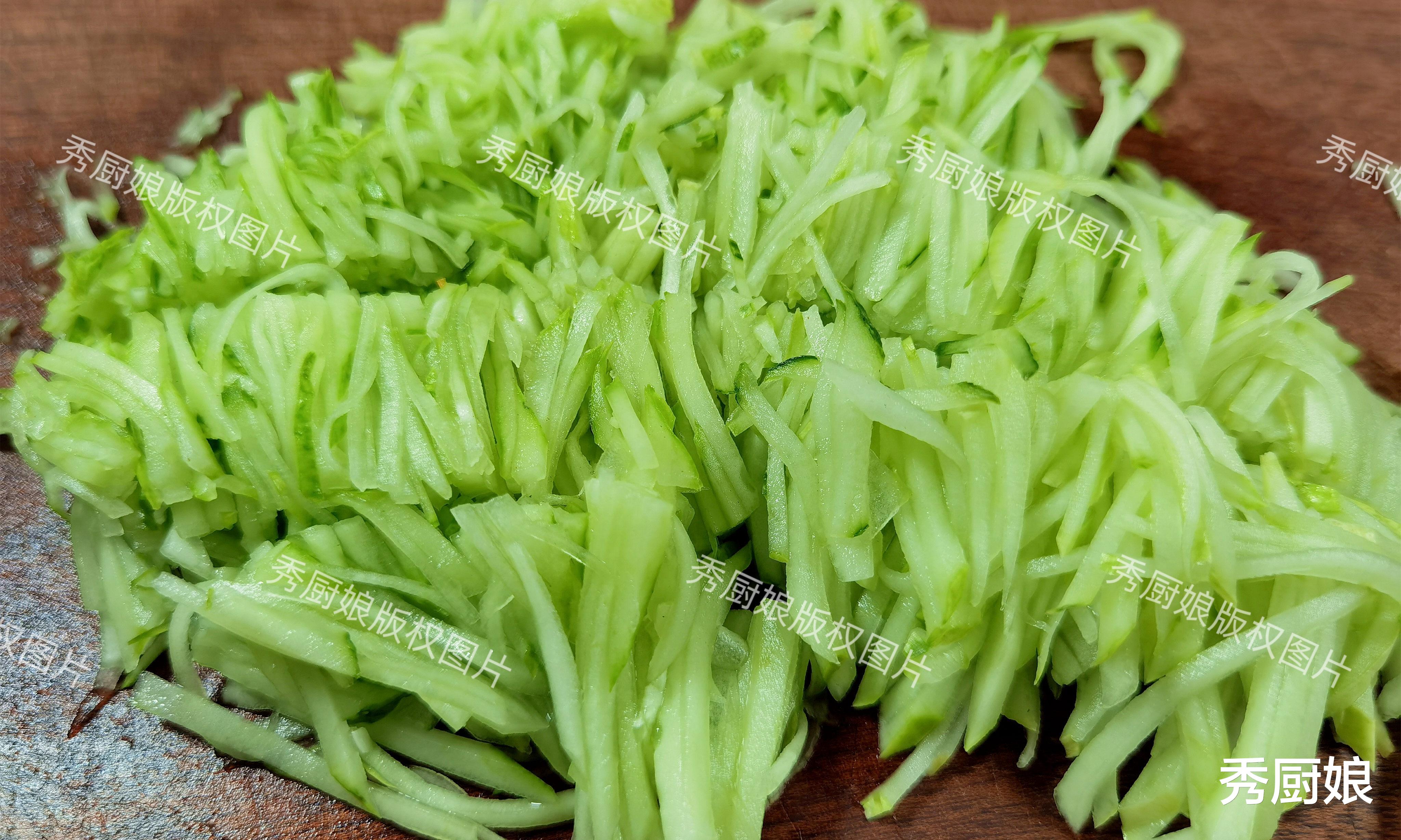 自从吃了这个饺子馅，韭菜、荠菜都不香了！它才是饺子馅的王者！
