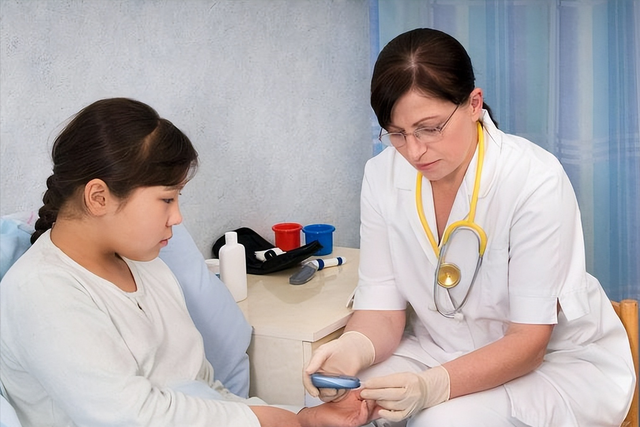 寿命长短有预兆？医生直言：身体若有这5个特征，说明你有望长寿