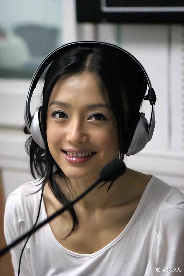 比叶珂更惨的是她！曾为黄晓明赔付千万，被雪藏多年，至今未婚！