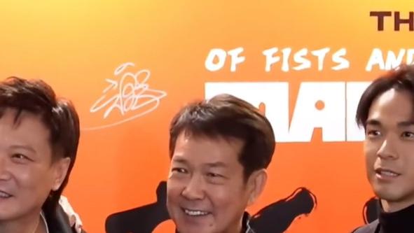 67岁元彪出席活动，面色红润状态佳，钱嘉乐携侄子钱景峰一起亮相