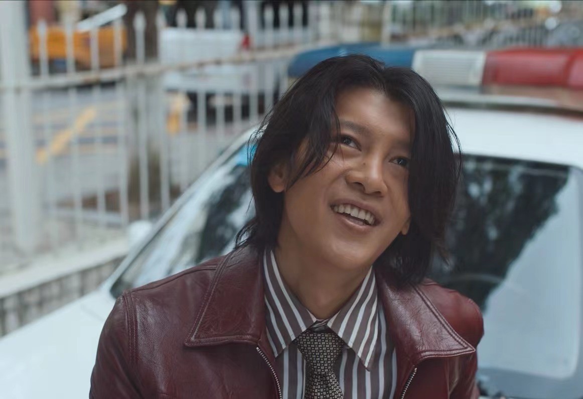 开播就夺飙升榜冠军，王志文一出手，国产悬疑喜剧又有王炸了