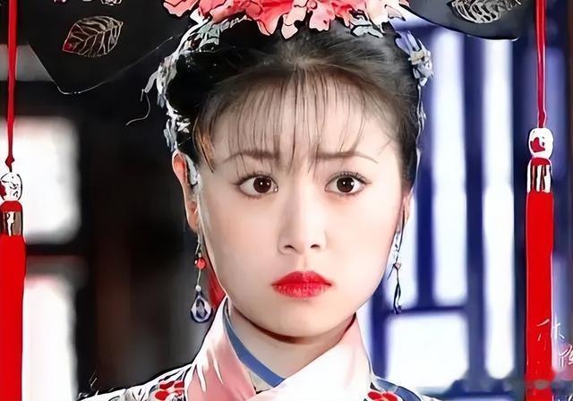 林心如晒女儿拍摄照片,双手捧脸爱意满满,48岁素颜超耐打