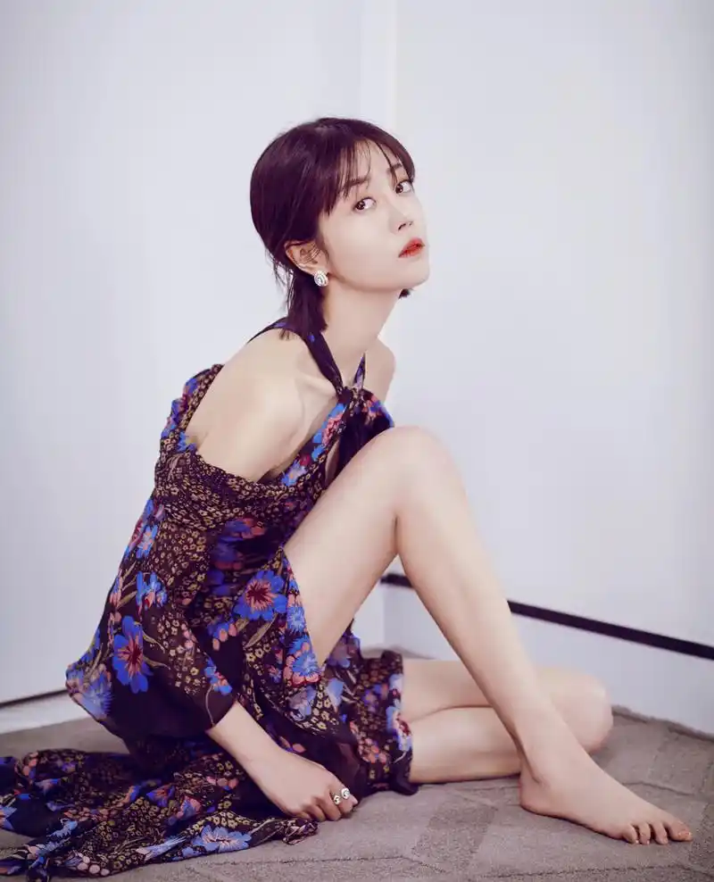 《我是刑警》中的颜值担当，身材火辣，更是名副其实的“腿精”