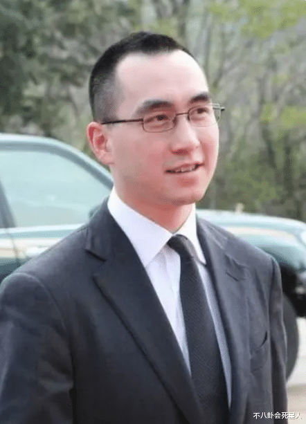 身家百亿却只生一个女儿，除了宗庆后，赌王家族也有一位