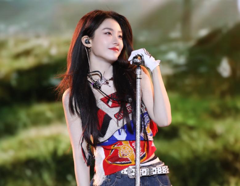 《浪姐6》即将开始录制，冠军竞争太激烈，当红小花竟空降录制