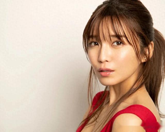 她宣布怀上第一胎!