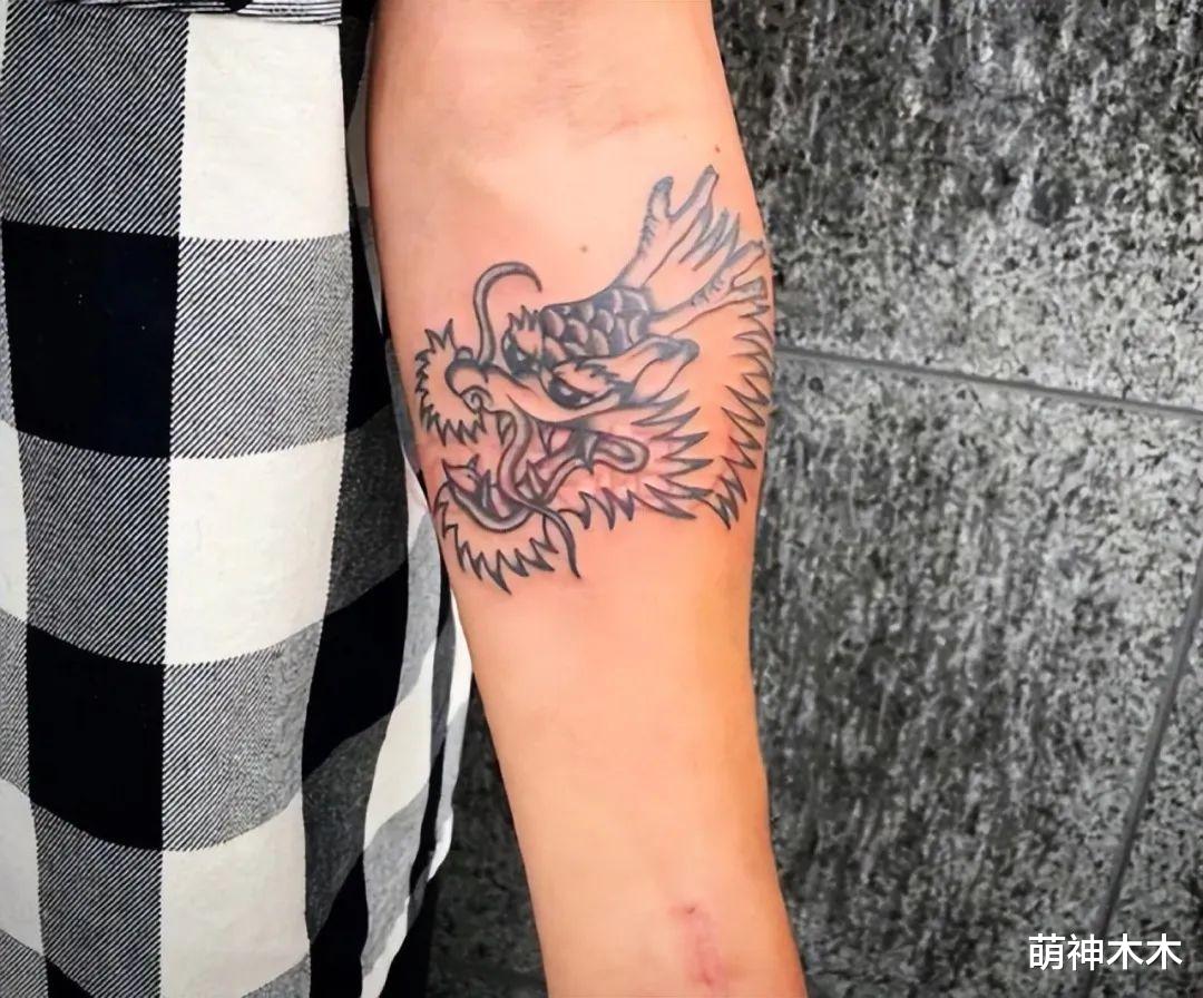 大S频繁追债原因曝光,供不起房子开支要搬家,向汪小菲服软吃瘪