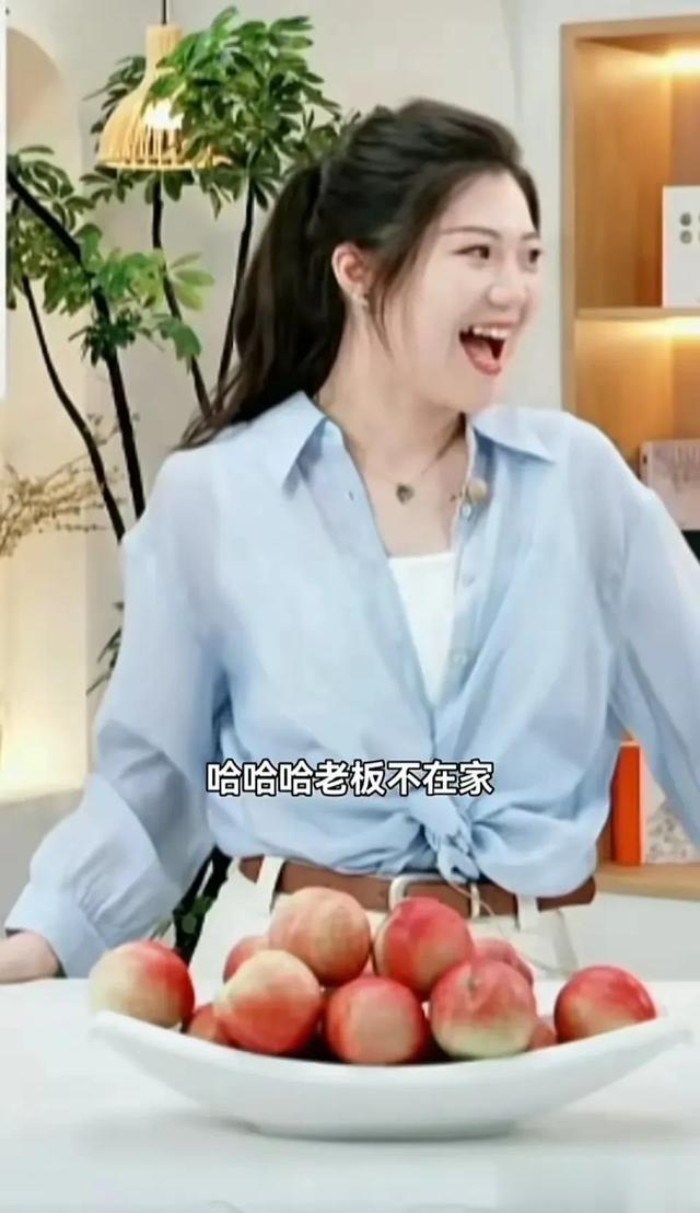 与辉同行主播集体改称呼反击俞敏洪,为董宇辉打抱不平