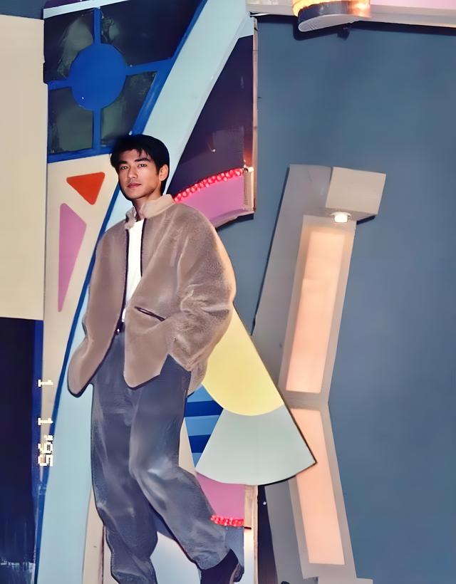 51岁金城武近况曝光:隐居7年,婚育不明,在日本乡下种田