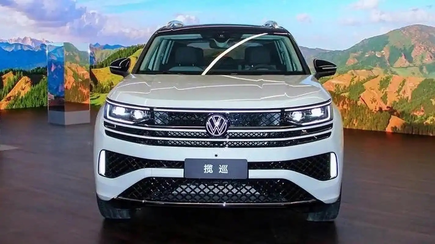 大众揽巡：4.93米+2.0T，油耗7L，性价比真香，能否挑战汉兰达？