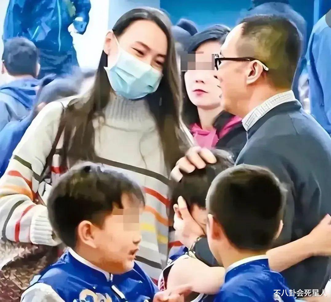 14岁李长治:李嘉诚亲自取名,遗传梁洛施好基因,能分百亿身家