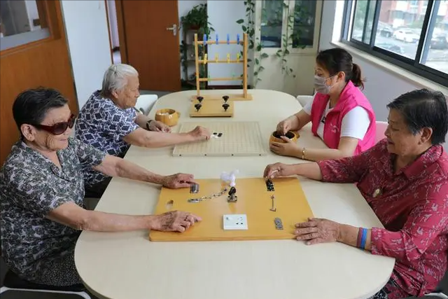 手的大小影响寿命长短？手越小，命越长？是这样吗？看医生怎样说