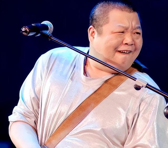 臧天朔妻子李梅:丈夫不回家20年 去世留给我400万债 1年后我告婆婆