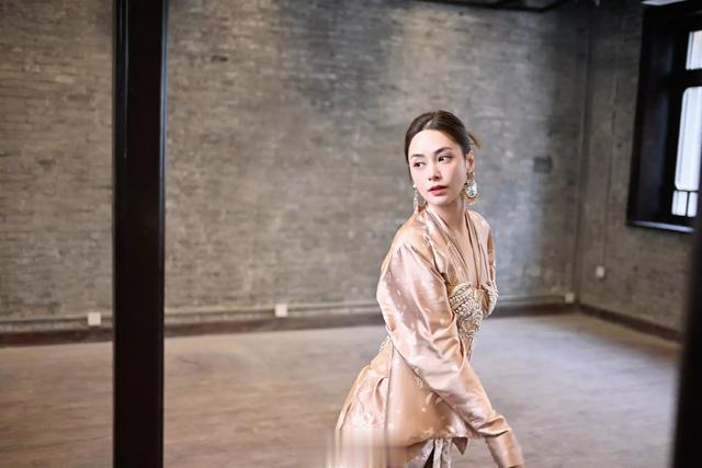 钟欣潼分享图片