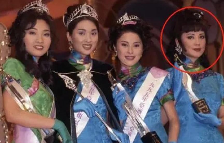 她堪称中国美妇，因美色被克林顿接见，为保年轻28年不近男色