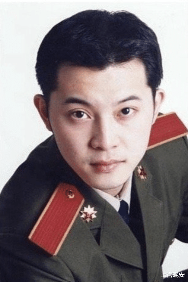 剧组宁愿亏损也坚持换人，5位被炒鱿鱼的演员，有人活该有人无辜