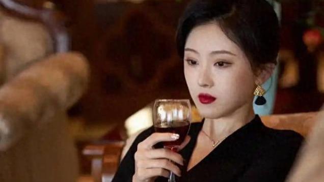 内娱再不努力，真的会被短剧取代吗？9位短剧女神不输顶流女星