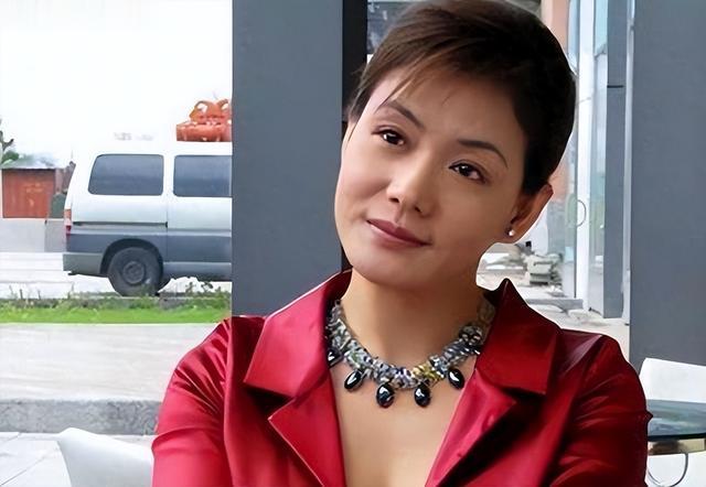 最熟悉女演员已离世,一生未碰过男人,死后家人“瓜分遗产”