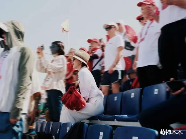 刘诗诗生图暴露真实状态,把赛场当秀场摆拍,营销用力过猛翻车