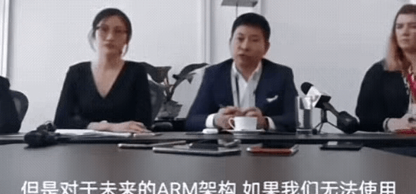 首發破價，加價兩三萬，余承東與庫克的第二場巔峰對決已分勝負？