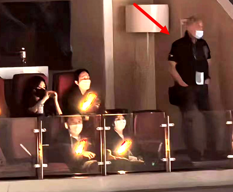 妻女坐包厢看刘德华演唱会,如厕有保镖陪,刘向蕙大声向爸爸表白