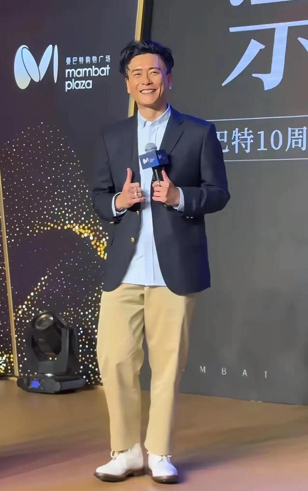 无滤镜大变样,吴家丽膀大腰圆,陈德容撞脸杨幂,高圆圆铁桶身材