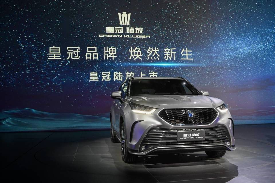 放弃奥迪Q5就选它！“皇冠”豪华SUV，油耗5L，40万档次仅售24万