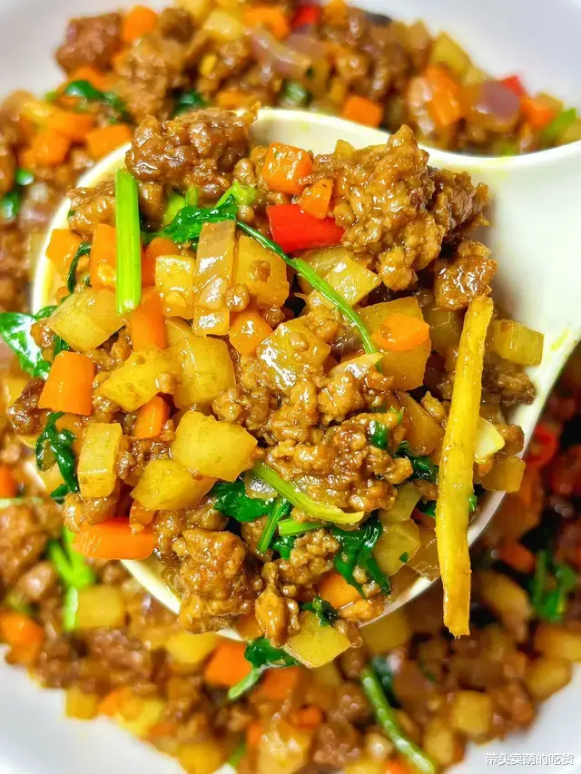 分享3道被严重低估的家常菜,香味层次感丰富,越嚼越过瘾