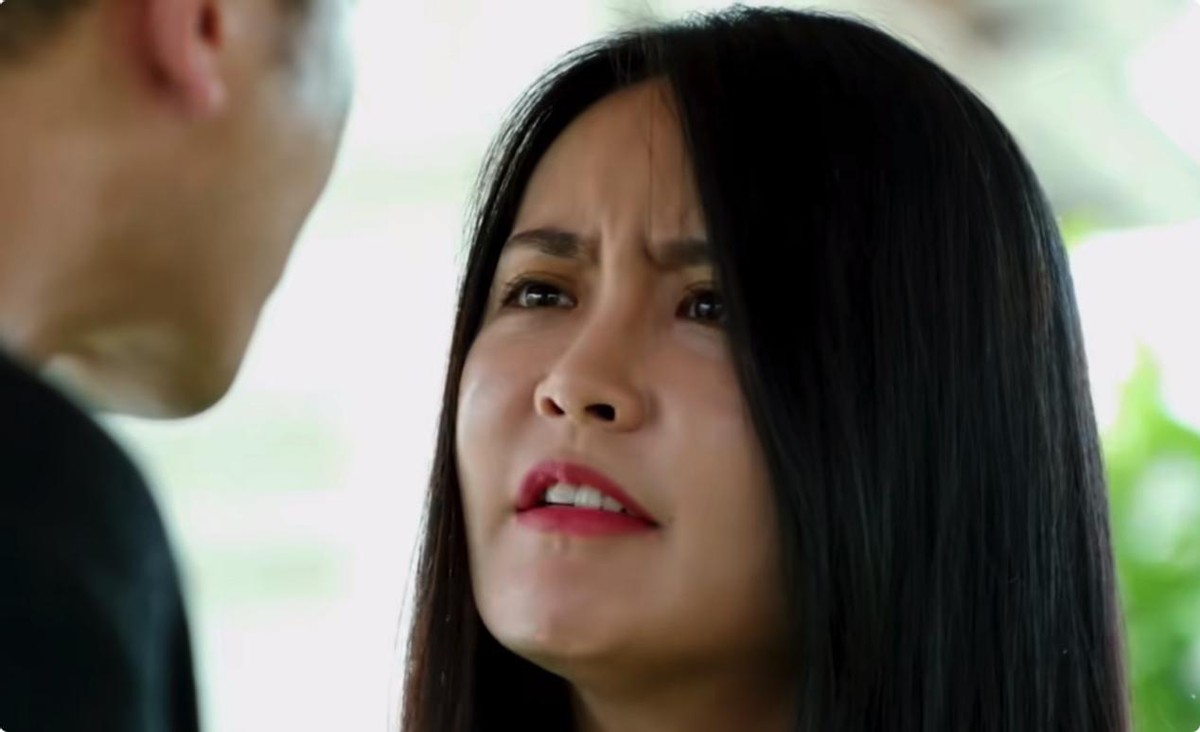 《狂飙》被翻拍，主演演技尬得离谱，靠女演员身材博眼球