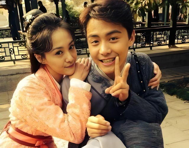 开黄腔没情商，辱杨幂捧郑爽，装疯卖傻后，他终于惹怒网友被扒！