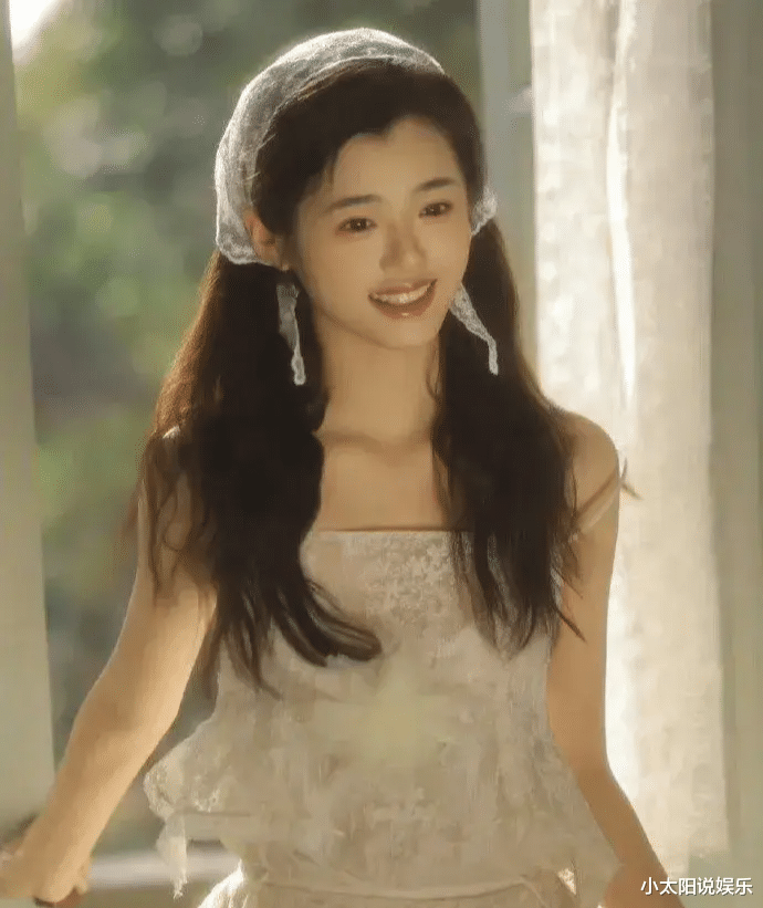 于正新签‘芭蕾版四不像’，网友：这是娱乐圈的脸替大挑战吗？