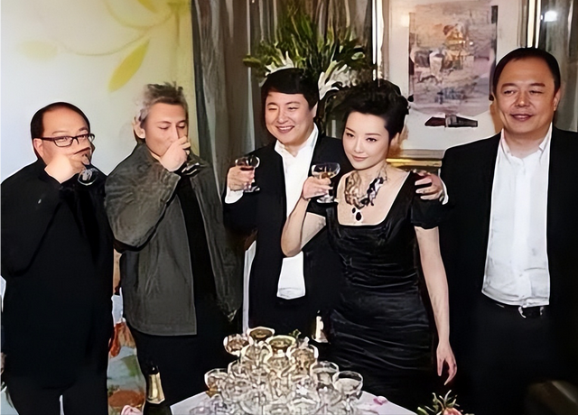 袁立发胖到难以相认,欧阳兰兰与杜小月已成往日云烟