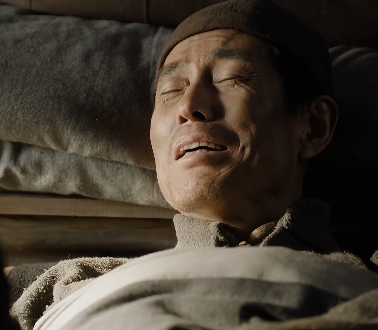 给《西北岁月》演员排座次，靳东第5，于和伟第2，第1名没争议