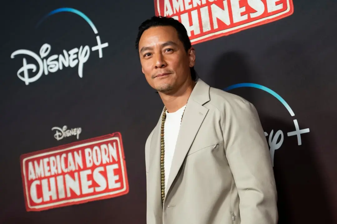 被嘲发福变老的吴彦祖,50岁又帅?回了颜值巅峰!