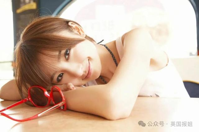 日本人气清纯女星被曝爱点男模,遭封杀后“下海”重回顶流