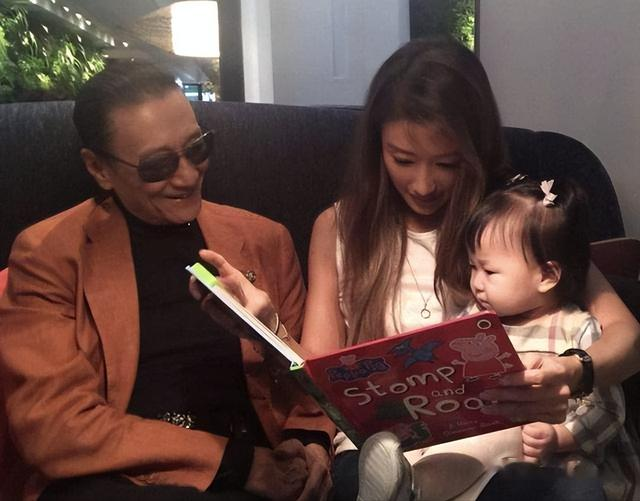 她曾一年换7次男友,风流成性未婚生女,如今42岁无人敢娶